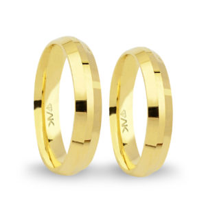 4mm Classic Knife Edge Yellow Gold Wedding Band