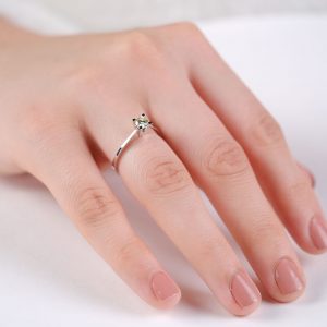 0.33 Carat Diamond Solitaire Ring L-SI1 14 Karat