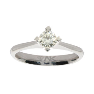 0.40 Carat H-VS1 Solitaire Diamond Ring 18K Gold