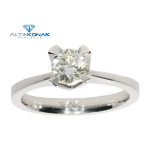 0.60 Carat G-VS1 Solitaire Diamond Ring 18K Gold