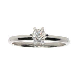 0.31 Carat D-SI1 Solitaire Diamond Ring 18K Gold