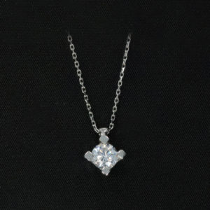 14K Gold Solitaire Pendant Necklace