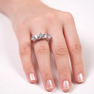 8 Ayar Swarovski Taşlı Beştaş Altın Yüzük