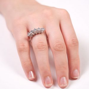 8 Ayar Swarovski Taşlı Beştaş Altın Yüzük