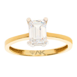14K Gold Solitaire Ring with Swarovski Stones