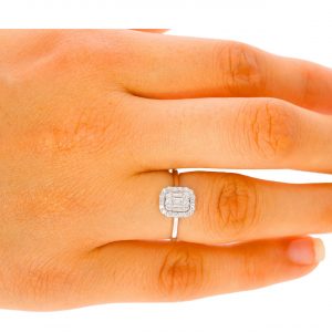 0.31 Carat F-G VS Baguette Diamond Ring 14K Gold