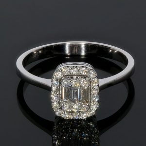 0.31 Carat F-G VS Baguette Diamond Ring 14K Gold