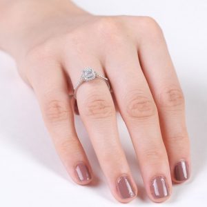 0.27 Carat F-G VS Baguette Diamond Ring 14K Gold