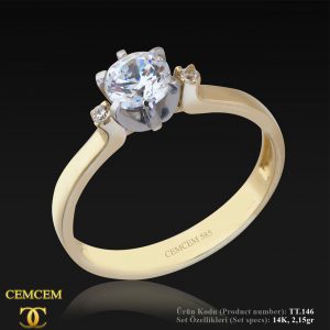 14K Gold Solitaire Ring with Side Stones