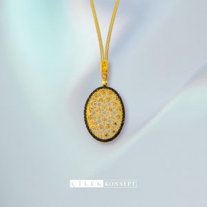 Small Strawberry-Inspired Heirloom Pendant Charm